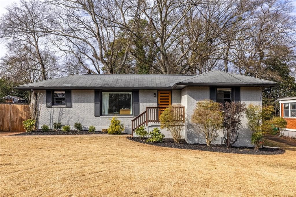 3 bedroom, 2 bathroom, 1,383 sq ft single family residence sold at 2061 Cloverdale Drive, Atlanta, GA 30316