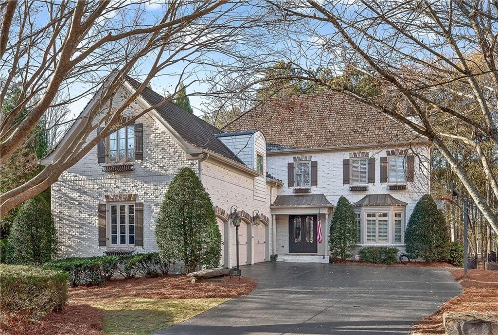 5 bedroom, 5 bathroom, 5,877 sq ft single family residence sold at 270 Ardsley Lane, Alpharetta, GA 30005