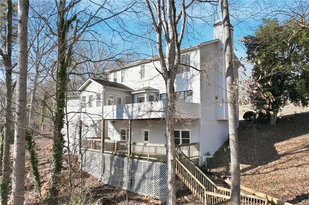 4 bedroom, 4 bathroom, 2,941 sq ft single family residence for sale at 2453 Basin Court, Gainesville, GA 30506 — photo 5