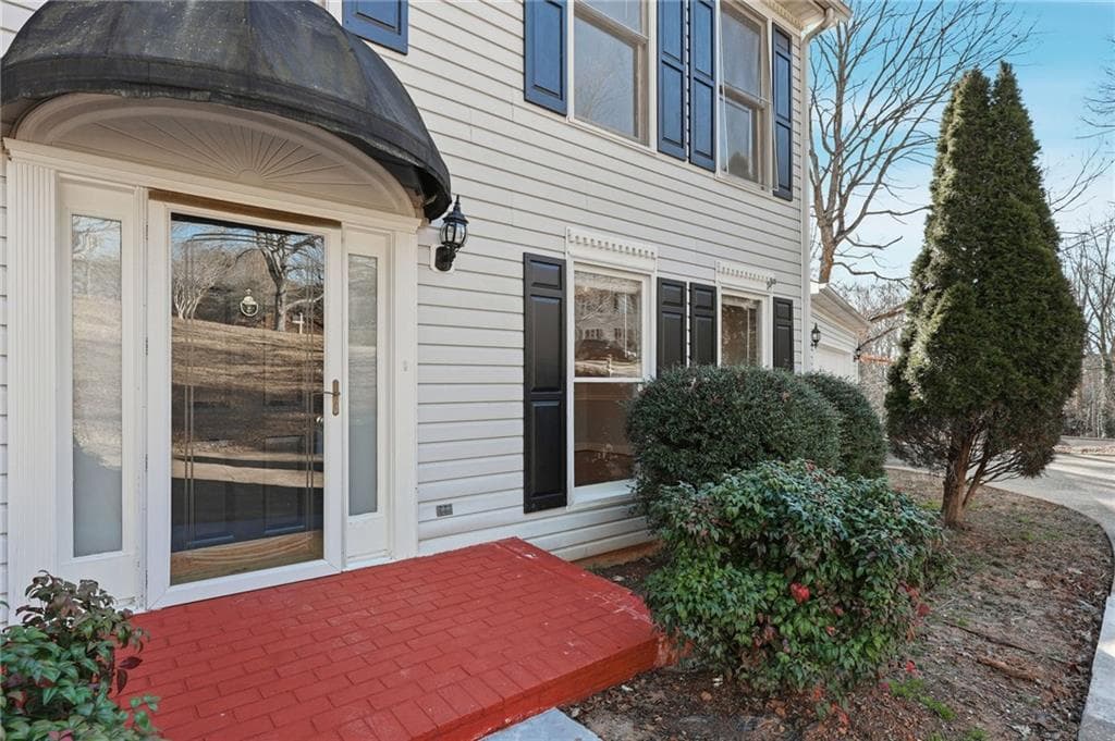 4 bedroom, 4 bathroom, 2,941 sq ft single family residence for sale at 2453 Basin Court, Gainesville, GA 30506 — photo 6