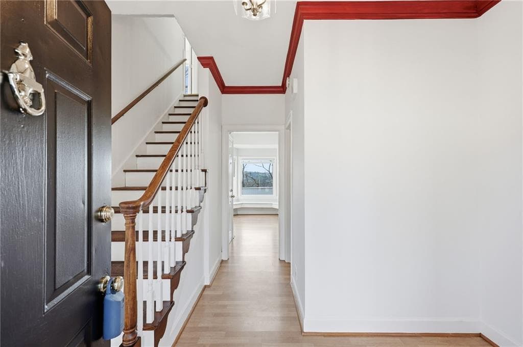 4 bedroom, 4 bathroom, 2,941 sq ft single family residence for sale at 2453 Basin Court, Gainesville, GA 30506 — photo 7