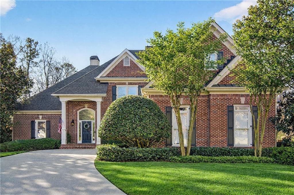 1841 E Gate Cove, Dunwoody, GA 30338 — most recent listing photo