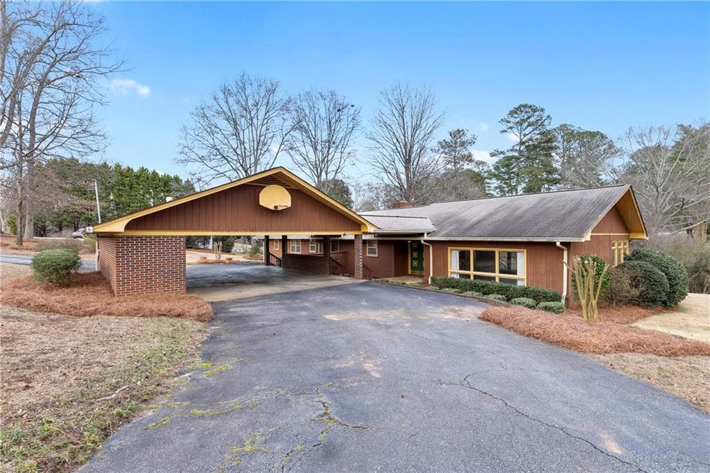 571 Greenvalley Drive, Winder, GA 30680 — most recent listing photo