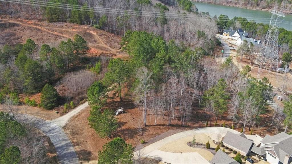 single family residence for sale at 915 N Edgewater Trail, Toccoa, GA 30577 — photo 9