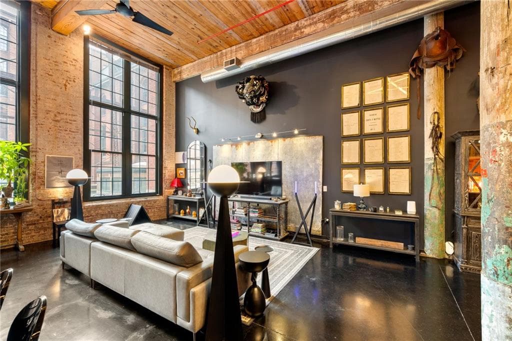 2 bedroom, 2 bathroom, 2,246 sq ft condominium under contract at 170 Boulevard E112, Atlanta, GA 30312 — photo 6