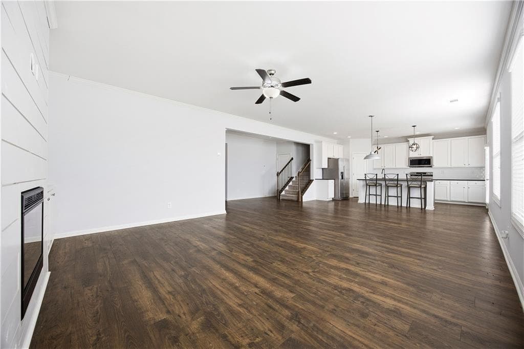 4 bedroom, 3 bathroom, 2,765 sq ft single family residence for sale at 5414 Long Branch Way, Flowery Branch, GA 30542 — photo 8