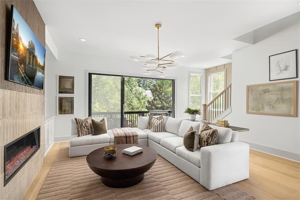 3 bedroom, 5 bathroom, 3,715 sq ft townhouse for sale at 1129 Panorama Drive 24, Brookhaven, GA 30319 — photo 5