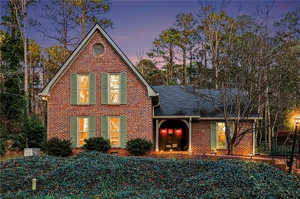 370 Kenilworth Circle, Stone Mountain, GA 30083 — most recent listing photo
