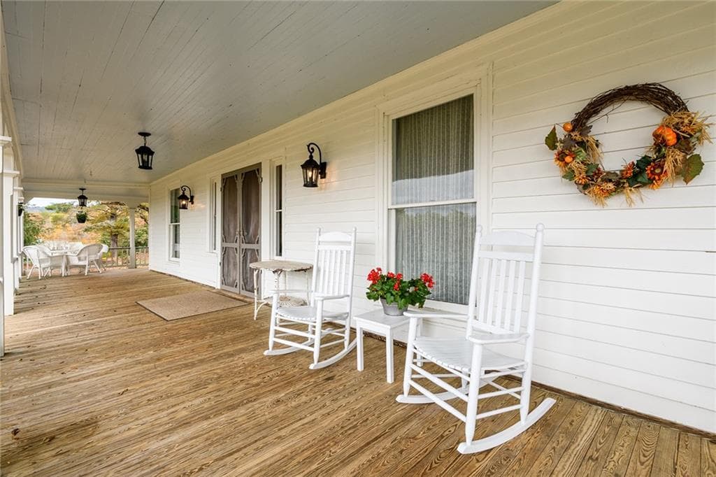 7 bedroom, 10 bathroom, 4,364 sq ft single family residence under contract at 1526 Highway 255, Sautee Nacoochee, GA 30571 — photo 3