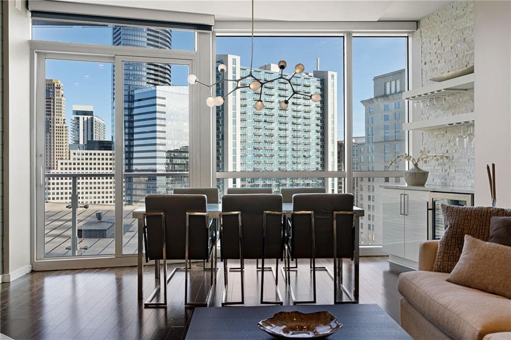 1 bedroom, 1 bathroom, 928 sq ft condominium for sale at 3325 Piedmont Road 1608, Atlanta, GA 30305 — photo 5