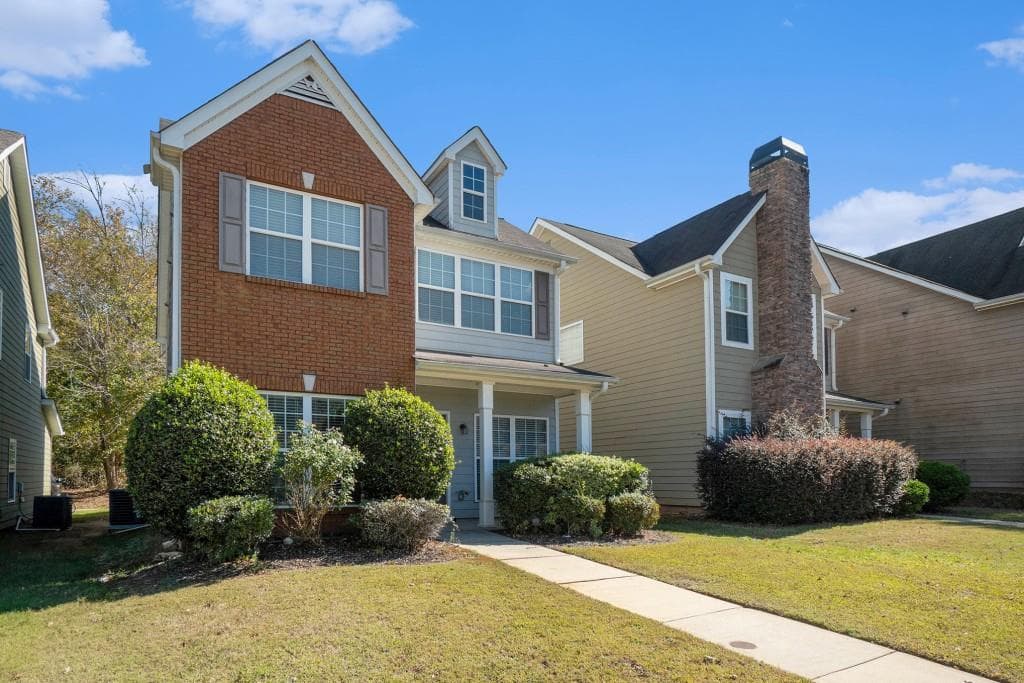 3 bedroom, 3 bathroom, 1,844 sq ft single family residence for sale at 2320 Polaris Way, Atlanta, GA 30331 — photo 2