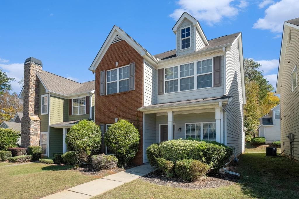 3 bedroom, 3 bathroom, 1,844 sq ft single family residence for sale at 2320 Polaris Way, Atlanta, GA 30331 — photo 3