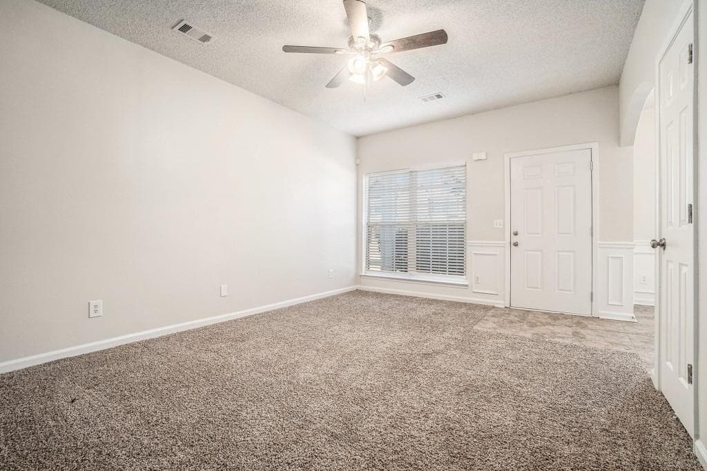 3 bedroom, 3 bathroom, 1,844 sq ft single family residence for sale at 2320 Polaris Way, Atlanta, GA 30331 — photo 8