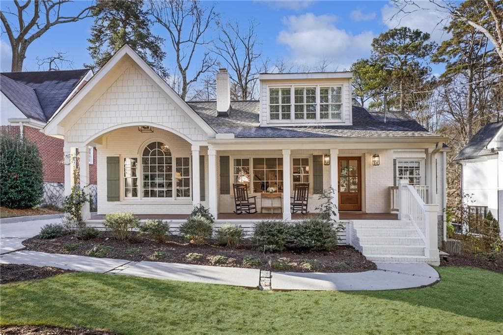 5 bedroom, 5 bathroom, 5,005 sq ft single family residence sold at 2622 Ellwood Drive, Atlanta, GA 30305