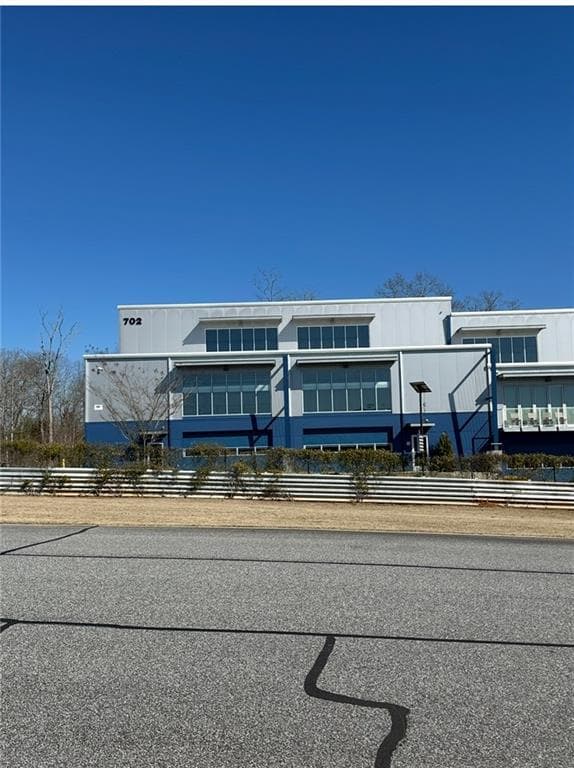 2,560 sq ft condominium under contract at 702 Joe Lane Cox Drive 203, Dawsonville, GA 30534 — photo 5