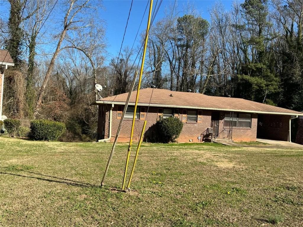 3 bedroom, 2 bathroom, 1,103 sq ft single family residence under contract at 1882 Glen Echo Drive, Decatur, GA 30032 — photo 2