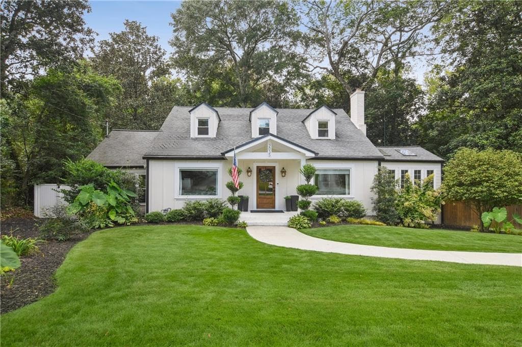 4 bedroom, 3 bathroom, 3,002 sq ft single family residence sold at 2035 Fairhaven Circle, Atlanta, GA 30305