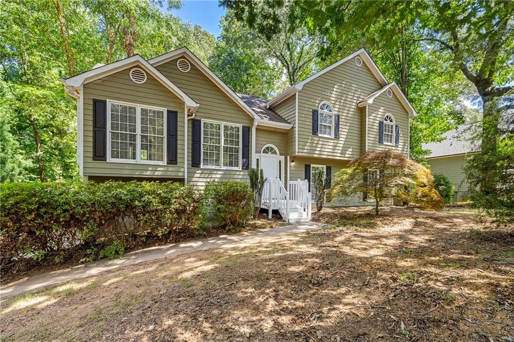 5065 Doubletree Drive, Cumming, GA 30040 — most recent listing photo