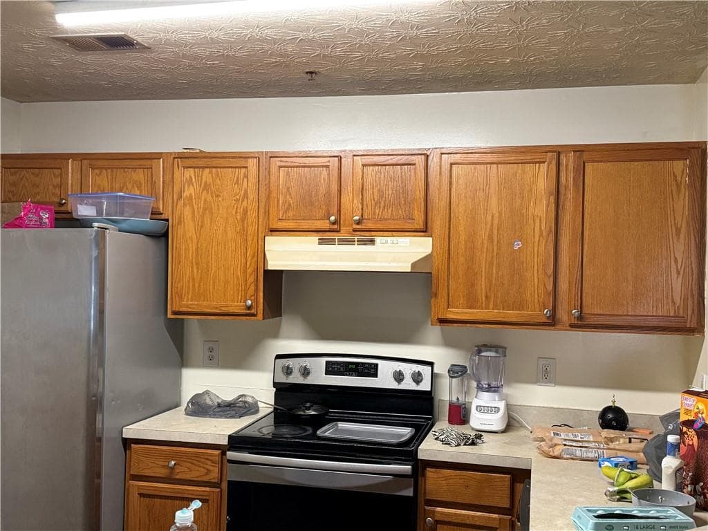 3 bedroom, 2 bathroom, 1,435 sq ft condominium for sale at 312 Ridge Creek Drive, Clarkston, GA 30021 — photo 3