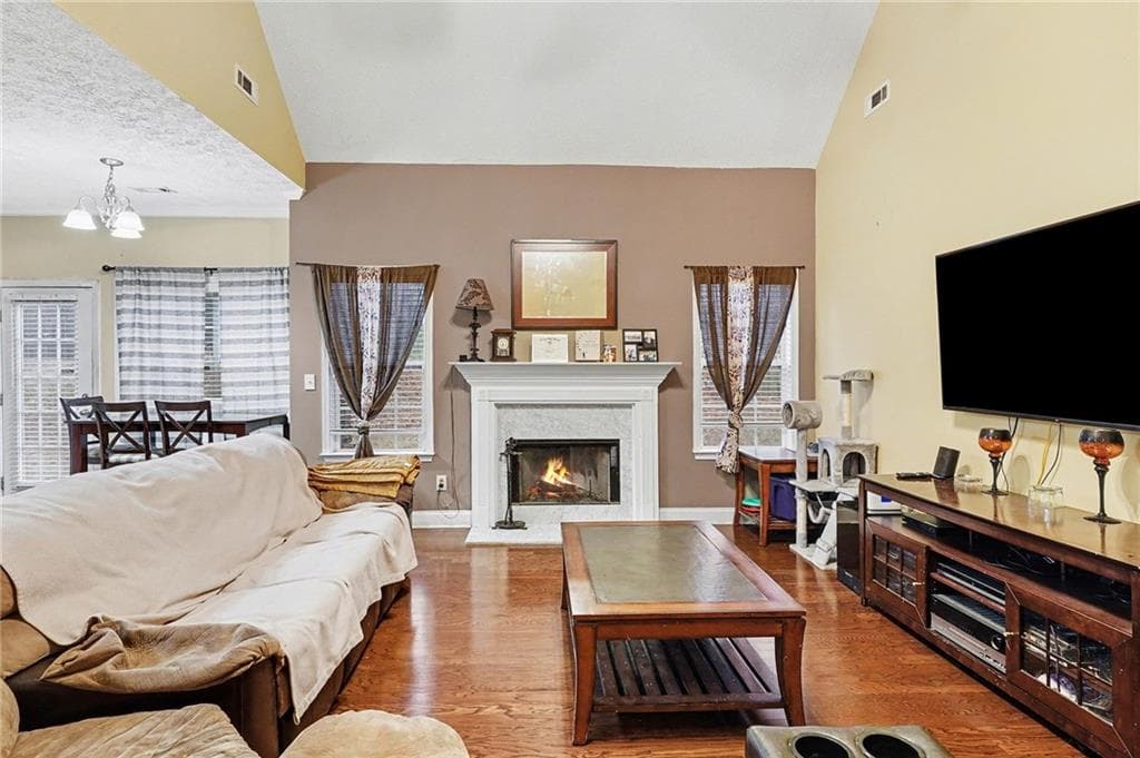 3 bedroom, 2 bathroom, 2,230 sq ft single family residence for sale at 45 Glen Ridge Court, Covington, GA 30014 — photo 6