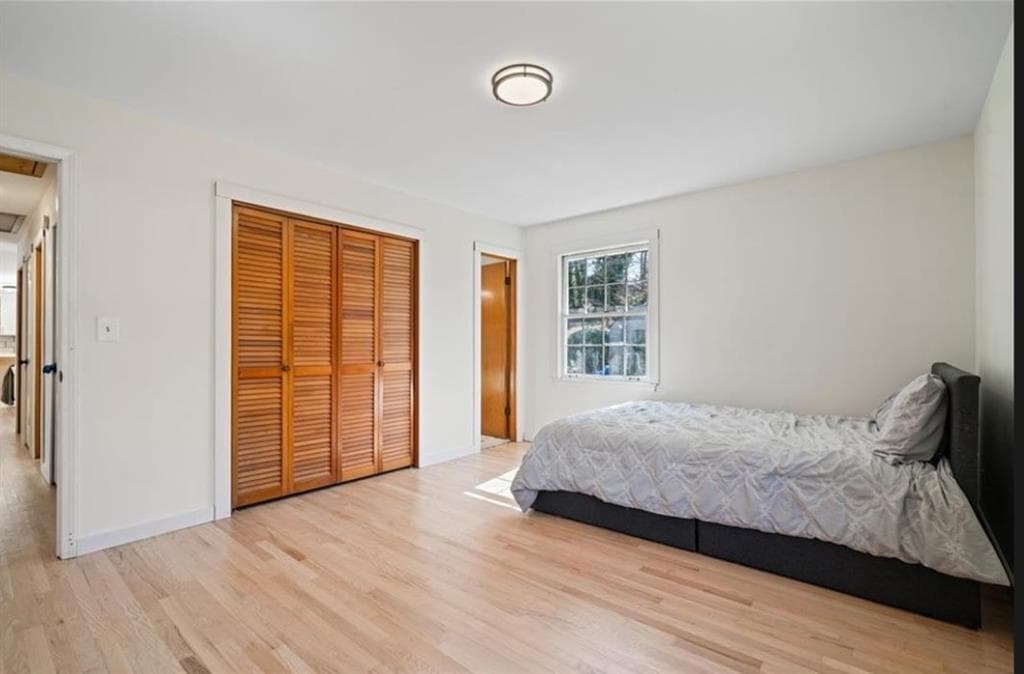 5 bedroom, 3 bathroom, 3,624 sq ft single family residence for sale at 3390 Cedar Island Drive, Atlanta, GA 30311 — photo 9