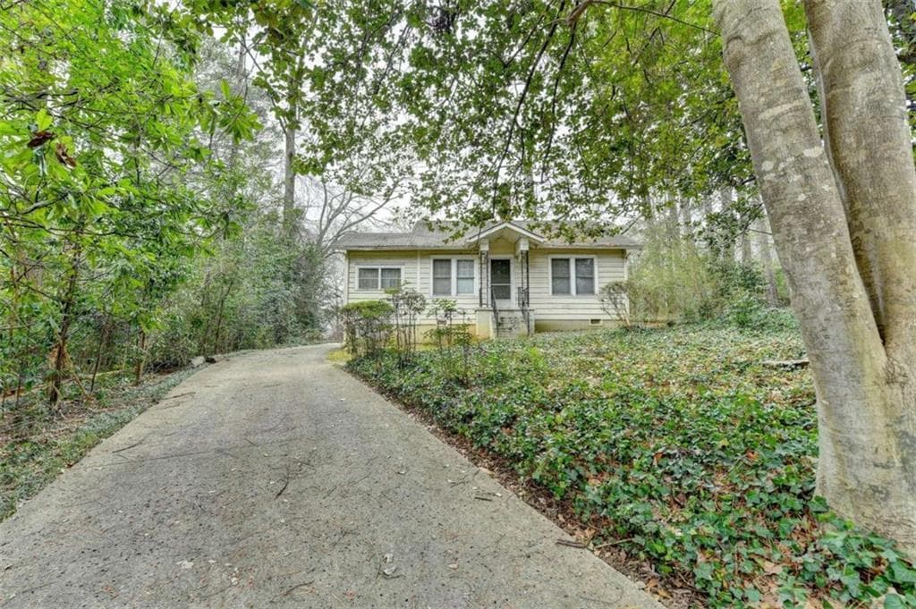 single family residence for sale at 3928 Wieuca Road, Atlanta, GA 30342 — photo 3