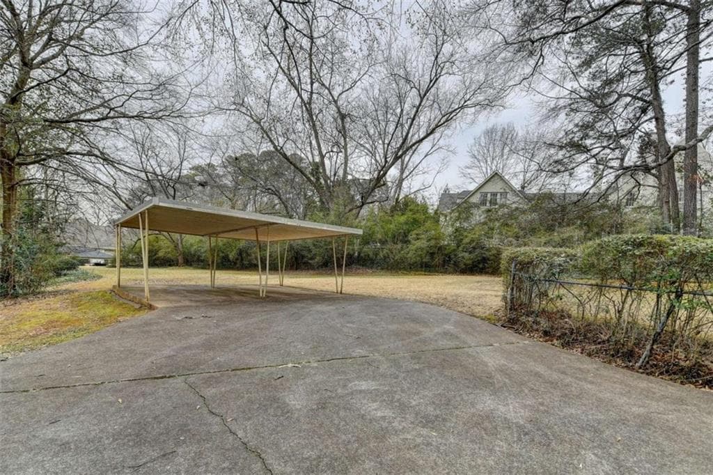 single family residence for sale at 3928 Wieuca Road, Atlanta, GA 30342 — photo 9