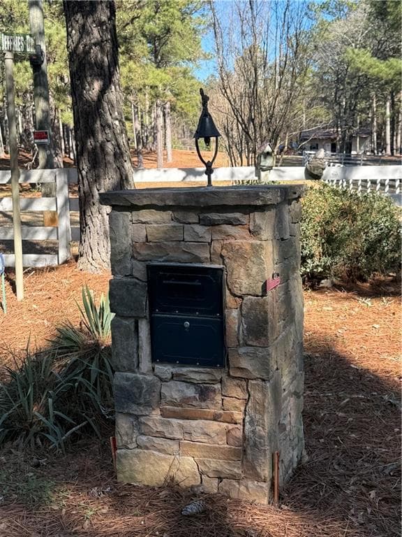 1 bedroom, 1 bathroom single family residence under contract at 670 Jefferies Road, Shady Dale, GA 31085 — photo 3
