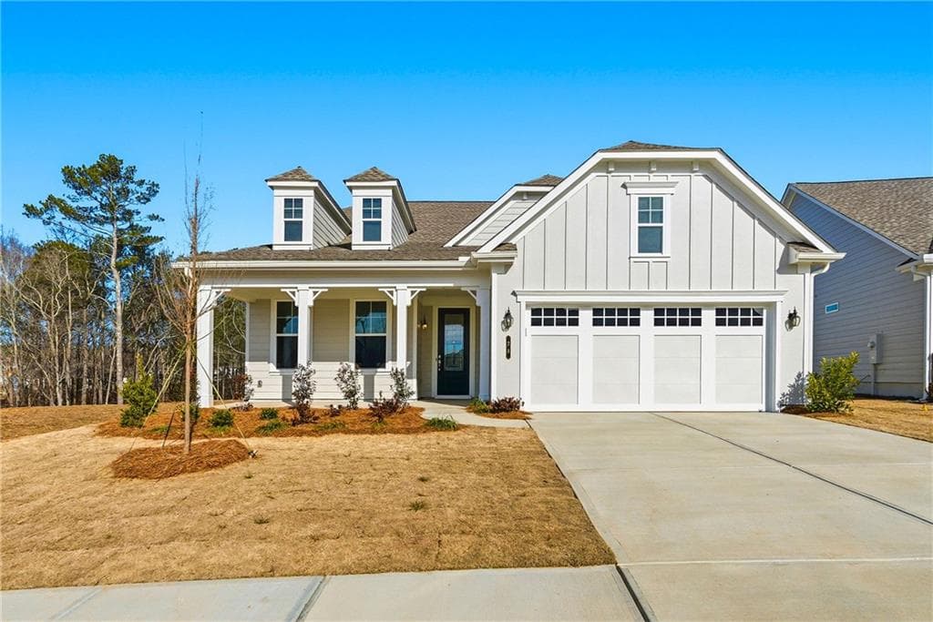 3 bedroom, 3 bathroom, 2,464 sq ft single family residence under contract at 28 Florence Lane, Hoschton, GA 30548