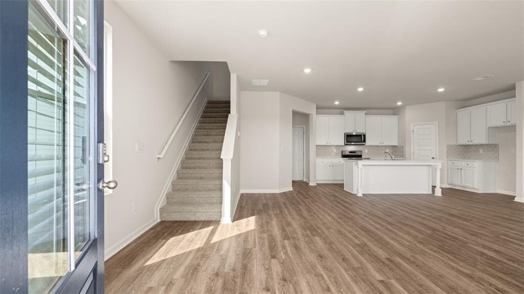 3 bedroom, 3 bathroom, 1,950 sq ft single family residence for sale at 918 Stow Lane, Monroe, CA 90655 — photo 10
