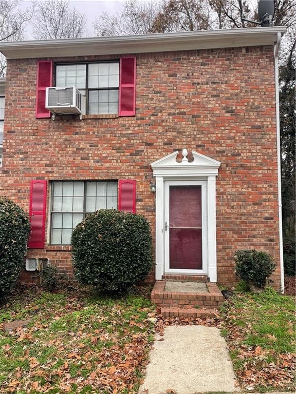 2 bedroom, 2 bathroom, 1,080 sq ft townhouse for sale at 6938 Oakhill Circle, Austell, GA 30168