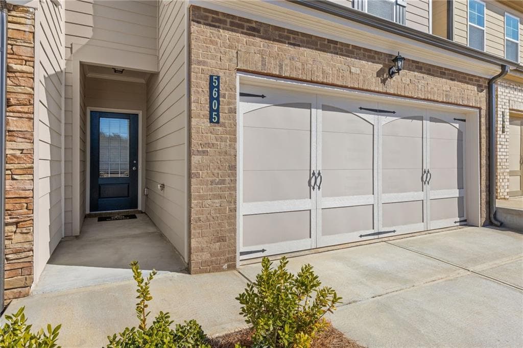 5605 Overview Drive, Flowery Branch, GA 30542 — most recent listing photo