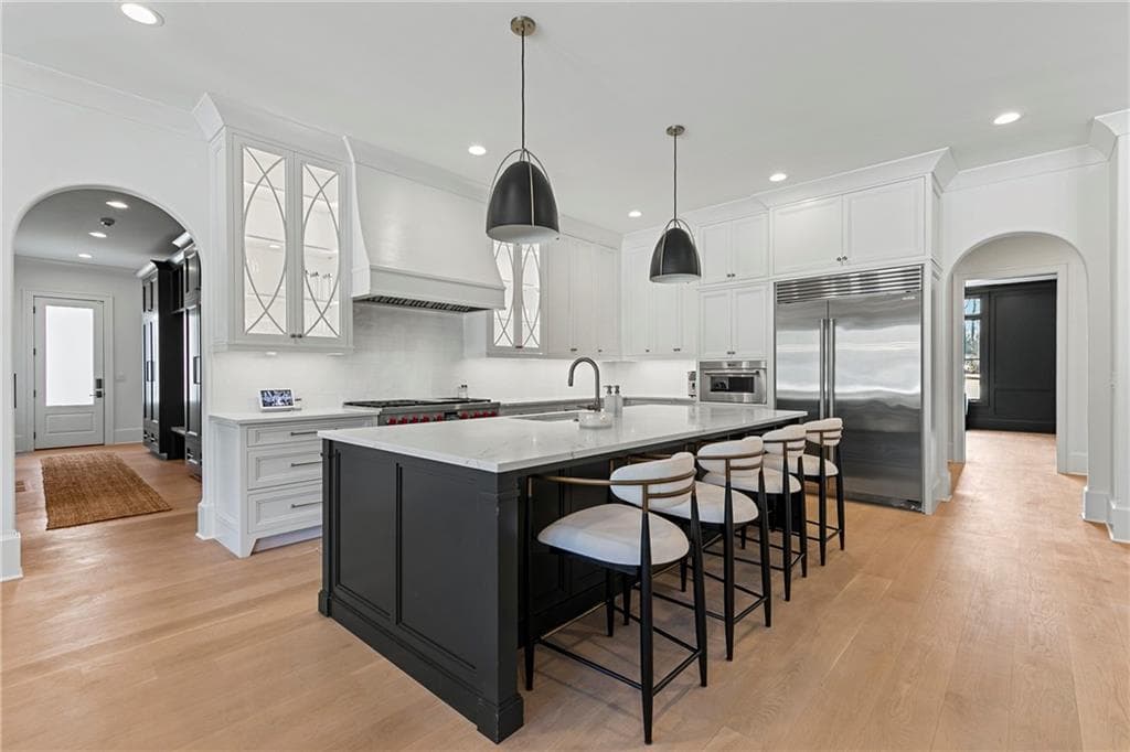 6 bedroom, 8 bathroom, 10,615 sq ft single family residence for sale at 10190 Cedar Ridge Drive, Alpharetta, GA 30004 — photo 7