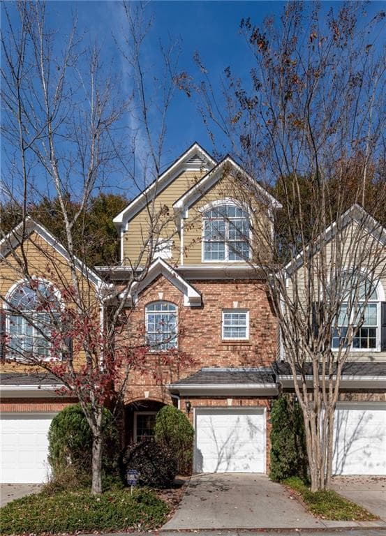 3 bedroom, 4 bathroom, 2,039 sq ft townhouse for sale at 3251 tomeh Way, Tucker, GA 30084