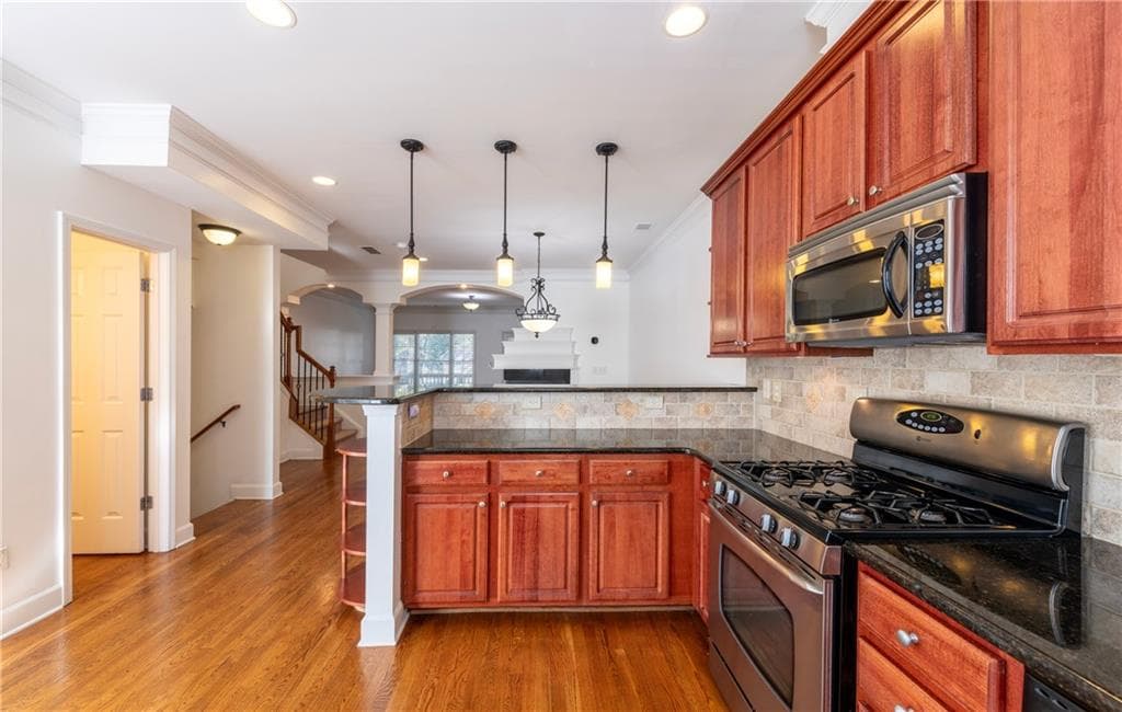 3 bedroom, 4 bathroom, 2,039 sq ft townhouse for sale at 3251 tomeh Way, Tucker, GA 30084 — photo 5