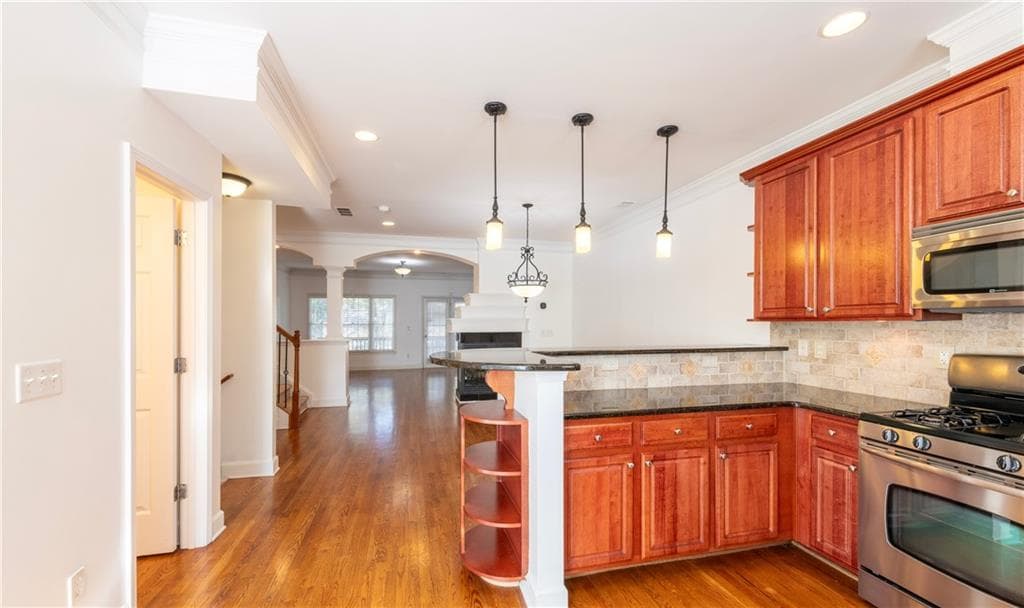 3 bedroom, 4 bathroom, 2,039 sq ft townhouse for sale at 3251 tomeh Way, Tucker, GA 30084 — photo 6