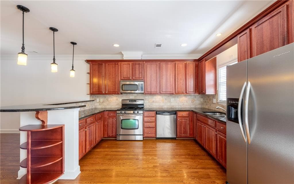 3 bedroom, 4 bathroom, 2,039 sq ft townhouse for sale at 3251 tomeh Way, Tucker, GA 30084 — photo 7