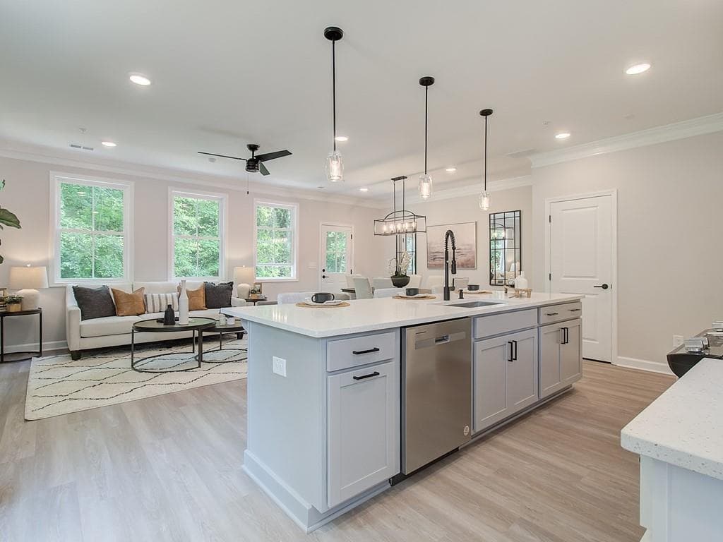 204 Dahlia Drive, Woodstock, GA 30188 — most recent listing photo