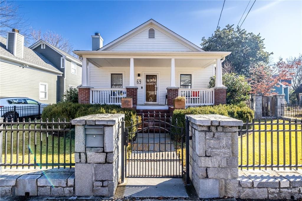 3 bedroom, 2 bathroom, 1,590 sq ft single family residence for rent at 69 Randolph Street A, Atlanta, GA 30312 for $4,500 a month — photo 1 of 50
