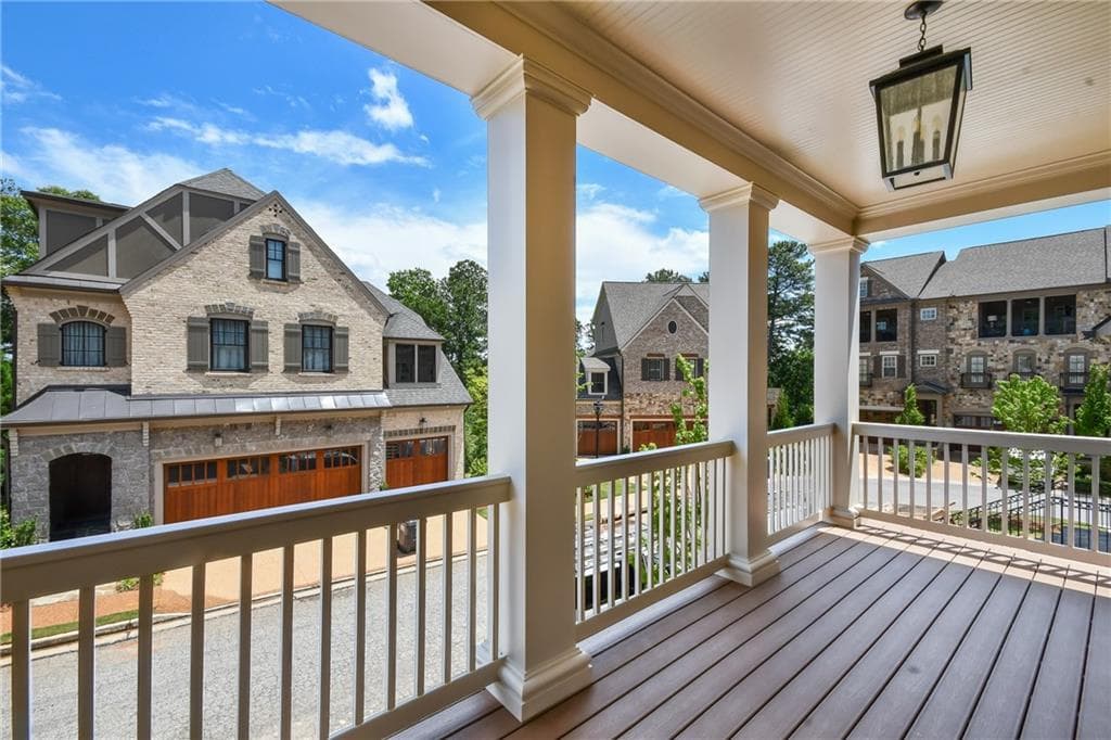 5 bedroom, 6 bathroom, 4,304 sq ft single family residence under contract at 3520 Vermillion View, Suwanee, GA 30024 — photo 5