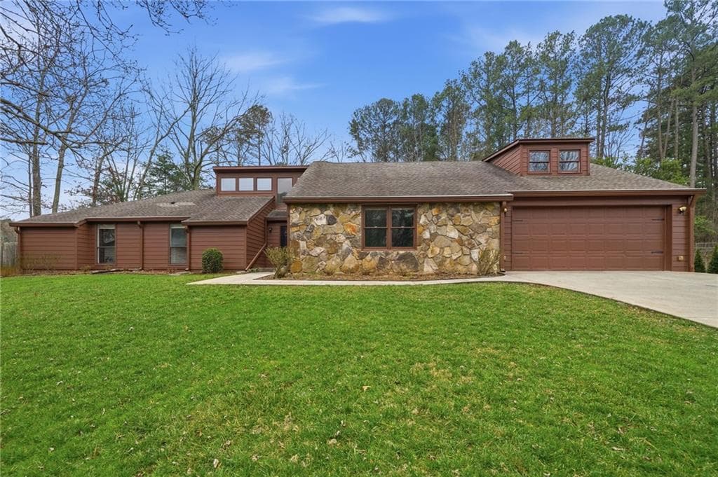 2735 Shadow Pine Drive, Roswell, GA 30076 — most recent listing photo