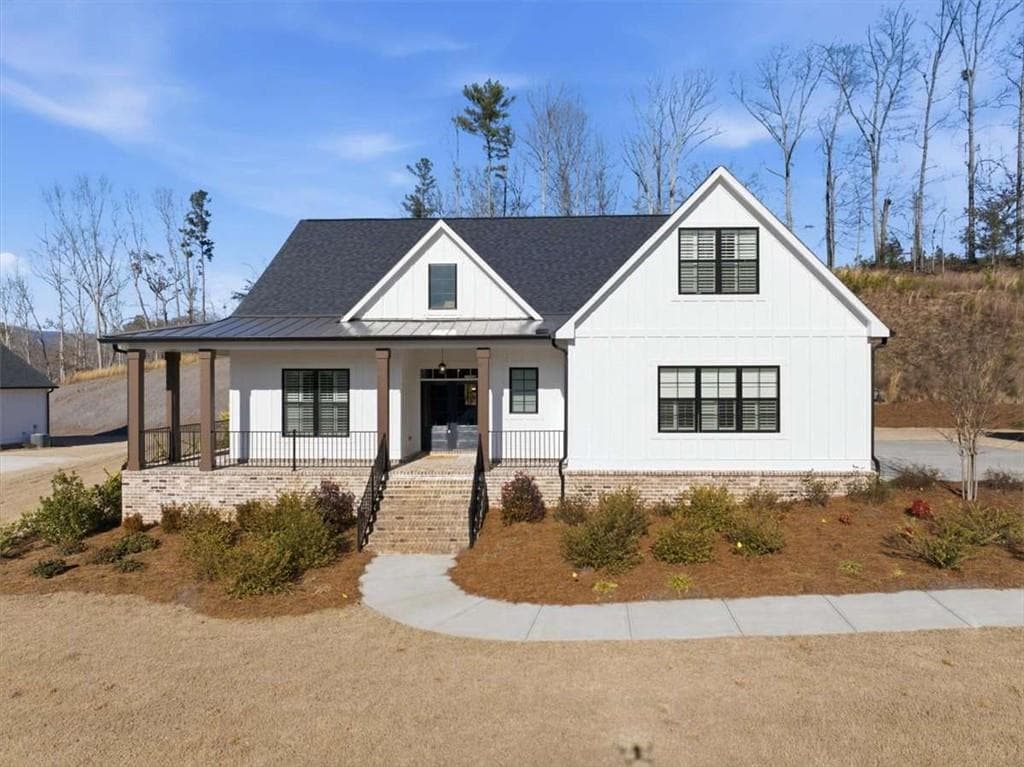 4 bedroom, 4 bathroom, 2,931 sq ft single family residence for sale at 300 Oxford Road, Ball Ground, GA 30107 — photo 1 of 59