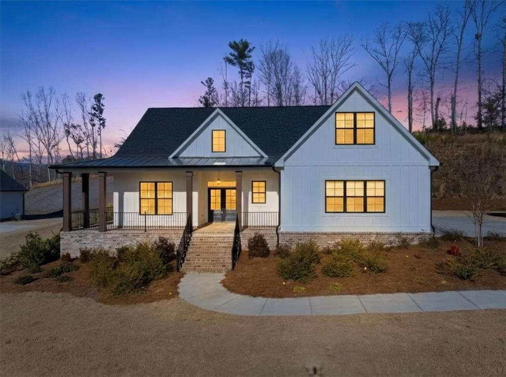 4 bedroom, 4 bathroom, 2,931 sq ft single family residence for sale at 300 Oxford Road, Ball Ground, GA 30107 — photo 2