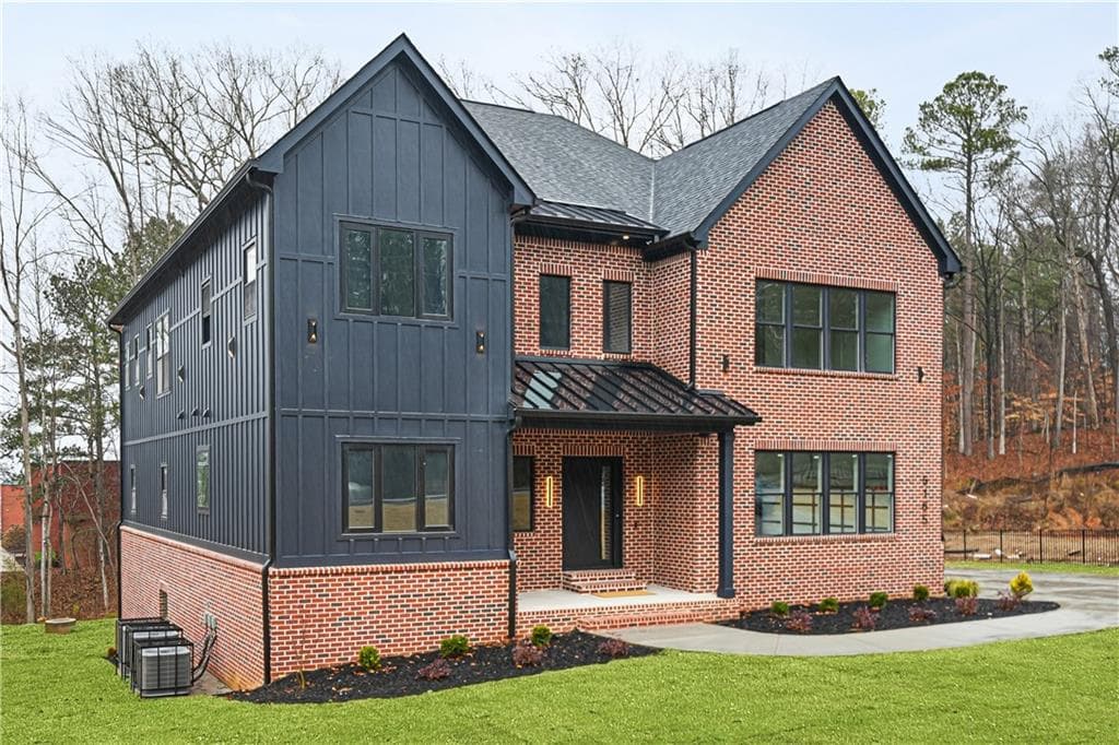 6 bedroom, 8 bathroom, 6,455 sq ft single family residence sold at 5165 Cascade Road, Atlanta, GA 30331