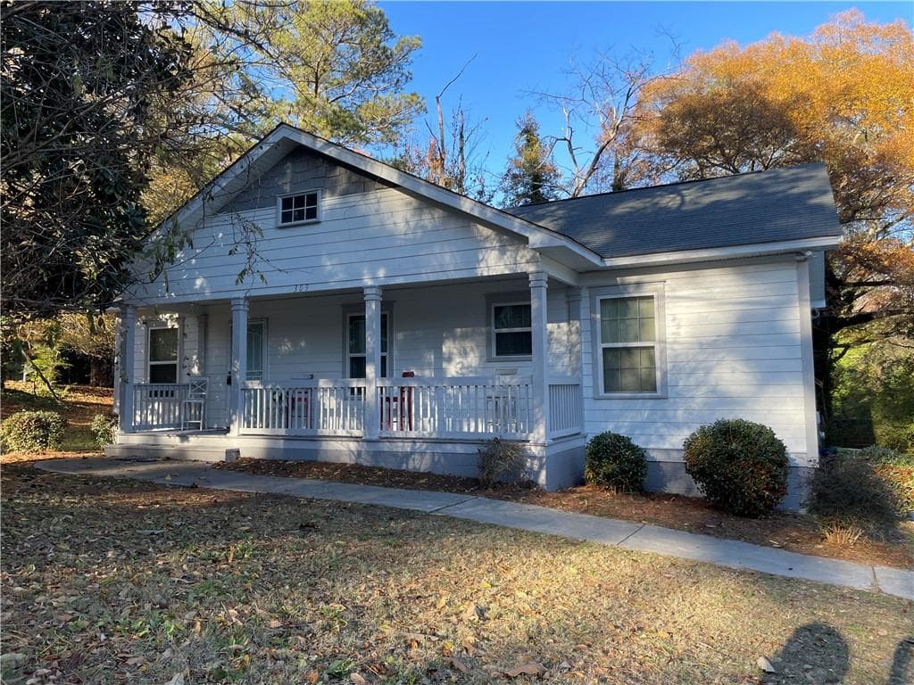 3 bedroom, 2 bathroom, 1,144 sq ft single family residence sold at 309 Hemphill School Road, Atlanta, GA 30331