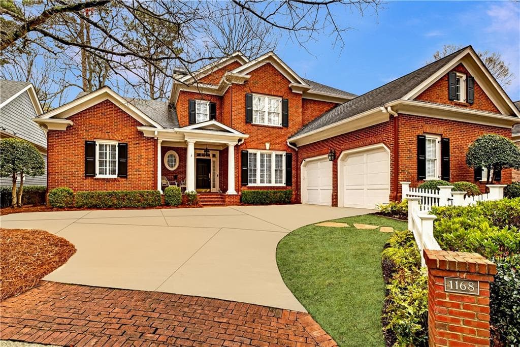5 bedroom, 4 bathroom, 4,800 sq ft single family residence sold at 1168 Bellewood Square, Atlanta, GA 30338