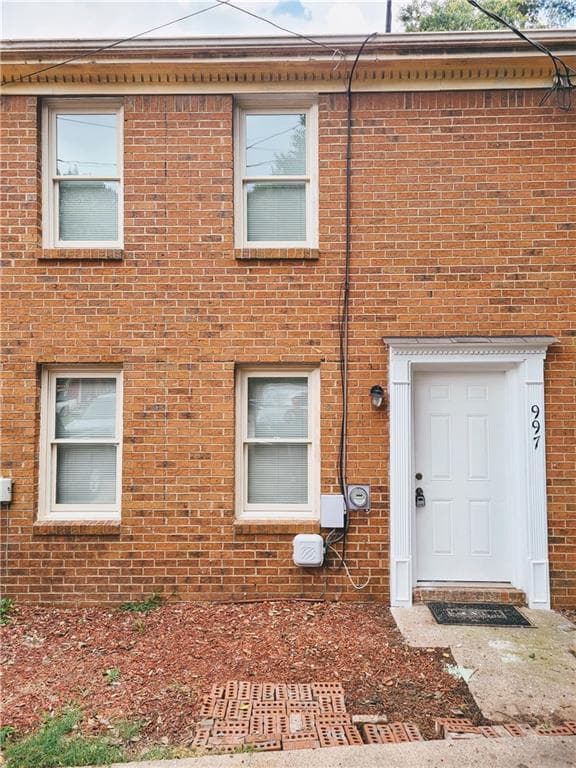 997 Carla Place, Norcross, GA 30093 — most recent listing photo