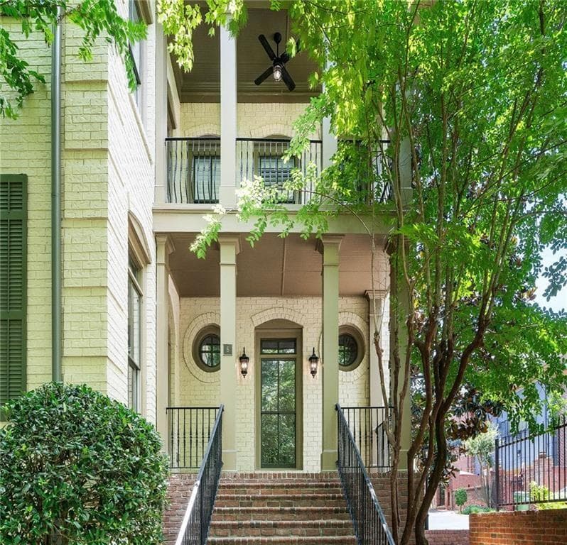 4 bedroom, 4 bathroom, 4,439 sq ft townhouse sold at 3127 Lenox Road 6, Atlanta, GA 30324