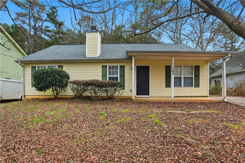 3 bedroom, 2 bathroom, 1,320 sq ft single family residence for sale at 11066 Shannon Circle, Hampton, GA 30228