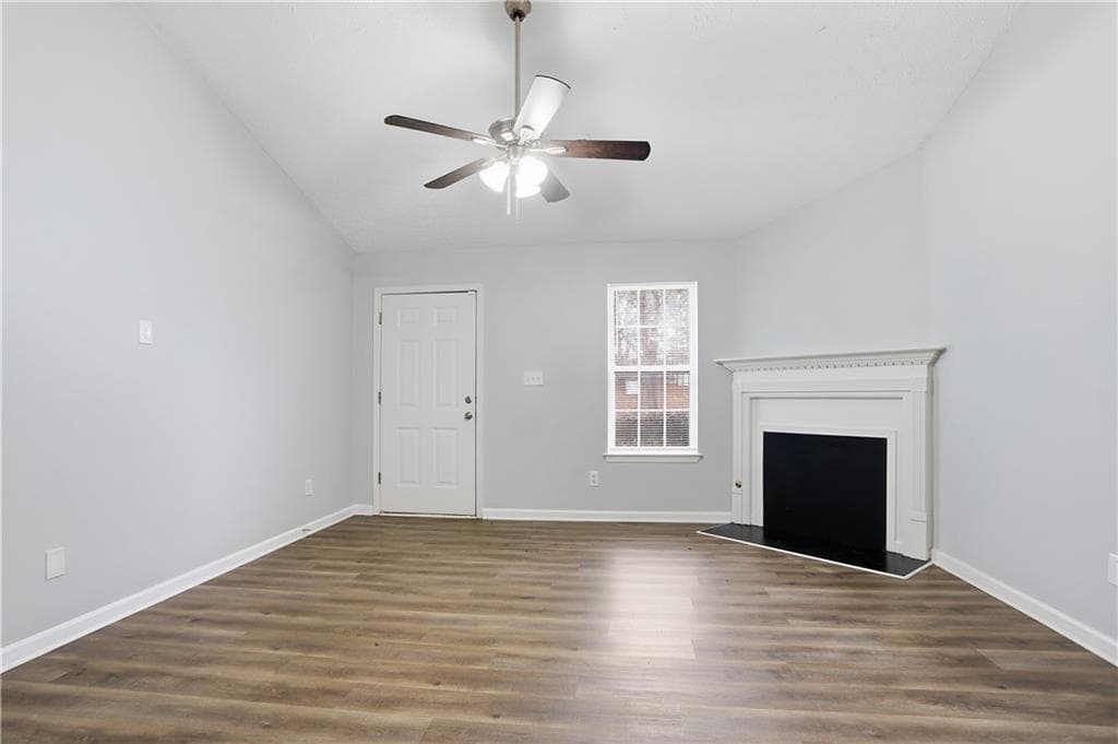 3 bedroom, 2 bathroom, 1,320 sq ft single family residence for sale at 11066 Shannon Circle, Hampton, GA 30228 — photo 10